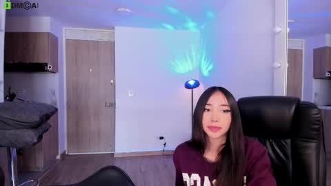 Snapshot of mikeyvioleta chatting on March 2026 01:40:02 PM VIOLETAMIKE online show from March 2026 01:40:02 PM