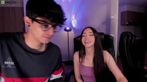 Snapshot of mikeyvioleta chatting on March 2026 10:01:01 AM VIOLETAMIKE online show from March 2026 10:01:01 AM