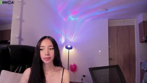 Snapshot of mikeyvioleta chatting on March 2026 11:08:01 PM VIOLETAMIKE online show from March 2026 11:08:01 PM