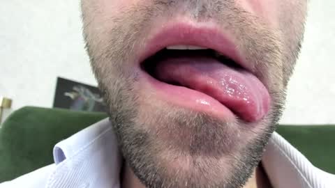 Mikhail online show from January 2025 12:11:02 PM