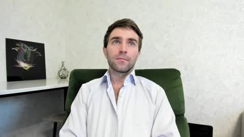 Mikhail online show from February 2025 10:00:01 AM