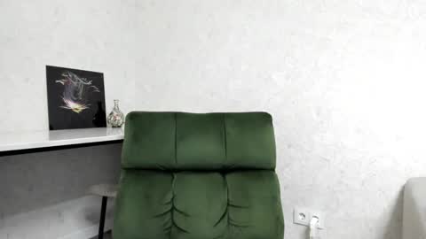 Mikhail online show from February 2025 04:15:02 PM