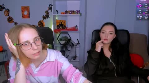 Miki online show from October 2025 04:30:02 PM