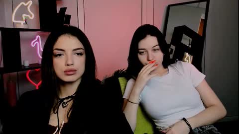 Snapshot of miki_ti chatting on November 2025 09:20:02 AM miki_ti online show from November 2025 09:20:02 AM