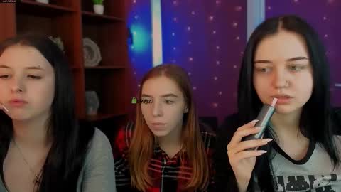 miki_ti online show from February 2026 12:22:02 PM