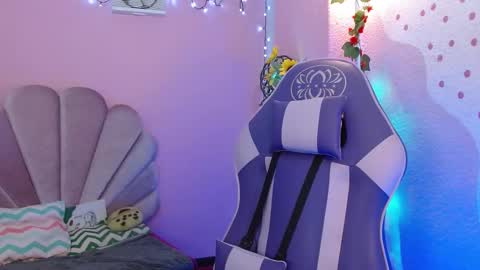 Mikka 3 online show from March 2026 01:04:02 PM