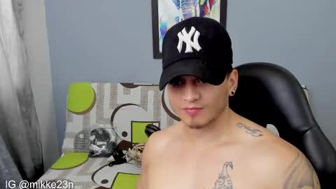 Snapshot of mikke_love chatting on February 2025 04:35:01 PM MIKKE online show from February 2025 04:35:01 PM