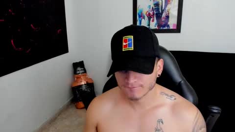 MIKKE online show from October 2025 01:41:02 PM