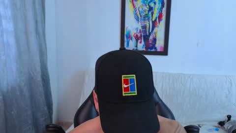 MIKKE online show from November 2025 01:26:02 PM