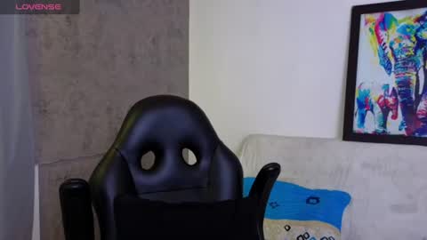 MIKKE online show from June 2026 01:31:01 PM