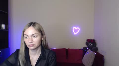 Snapshot of mikkey_mouse8 chatting on May 2026 10:36:01 AM Adalina online show from May 2026 10:36:01 AM