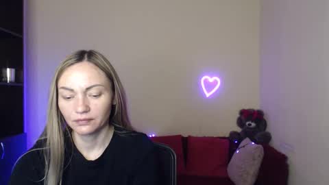 Snapshot of mikkey_mouse8 chatting on May 2026 11:27:02 AM Adalina online show from May 2026 11:27:02 AM
