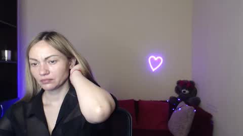 Snapshot of mikkey_mouse8 chatting on May 2026 05:46:02 AM Adalina online show from May 2026 05:46:02 AM
