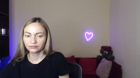 Snapshot of mikkey_mouse8 chatting on May 2026 11:27:01 AM Adalina online show from May 2026 11:27:01 AM