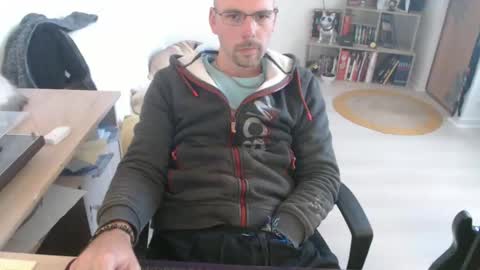 Snapshot of mikmik91 chatting on October 2025 09:48:02 AM mikmik91 online show from October 2025 09:48:02 AM