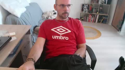 Snapshot of mikmik91 chatting on October 2025 09:08:01 AM mikmik91 online show from October 2025 09:08:01 AM