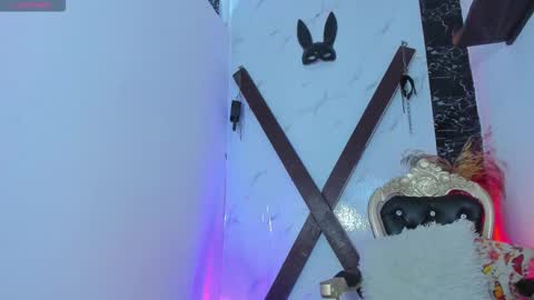 Mikoto Urb online show from September 2025 07:51:02 PM