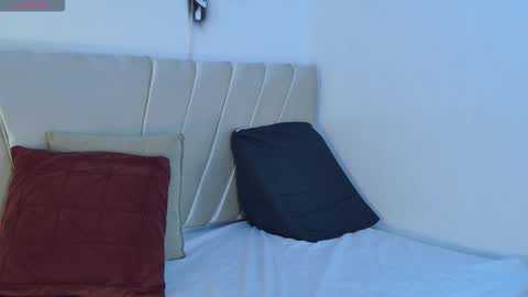 Mikoto Urb online show from December 2025 08:27:02 PM