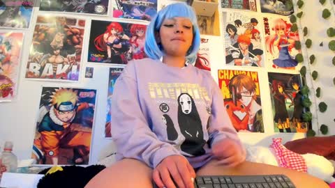 Snapshot of miku_katsuragi chatting on December 2024 09:18:02 AM miku katsuragi online show from December 2024 09:18:02 AM