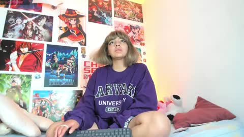 Snapshot of miku_katsuragi chatting on January 2025 03:38:01 AM miku katsuragi online show from January 2025 03:38:01 AM