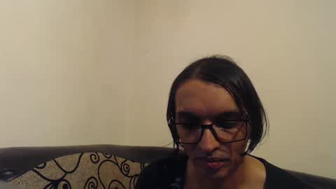 Snapshot of mikyzazo chatting on December 2024 08:04:02 PM Miky Zazo online show from December 2024 08:04:02 PM