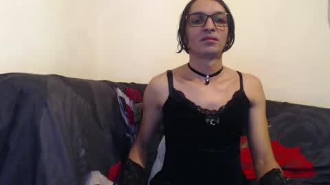 Snapshot of mikyzazo chatting on January 2025 03:57:01 PM Miky Zazo online show from January 2025 03:57:01 PM