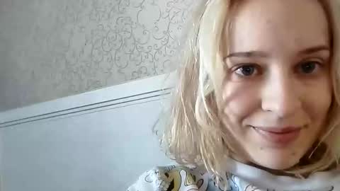 Snapshot of mila_420 chatting on September 2025 09:03:02 AM Mila 420 online show from September 2025 09:03:02 AM