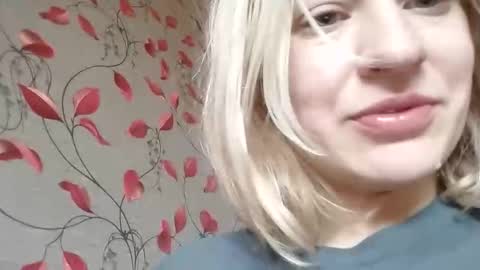 Snapshot of mila_420 chatting on November 2025 06:14:01 AM Mila 420 online show from November 2025 06:14:01 AM