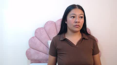 Snapshot of mila_adamss chatting on April 2026 06:10:01 PM mila_adamss online show from April 2026 06:10:01 PM