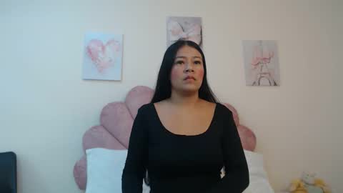 Snapshot of mila_adamss chatting on April 2026 11:08:02 AM mila_adamss online show from April 2026 11:08:02 AM