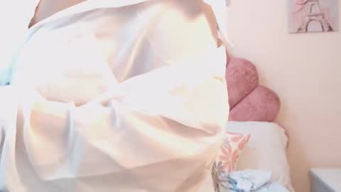 Snapshot of mila_adamss chatting on May 2026 06:09:01 PM mila_adamss online show from May 2026 06:09:01 PM