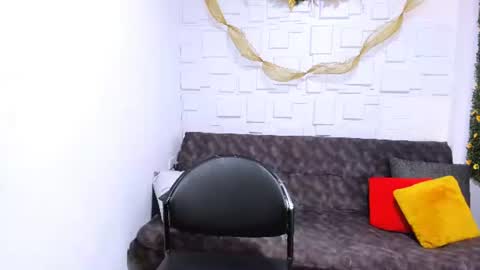 mila_cinnamon13 online show from January 2025 07:42:01 PM