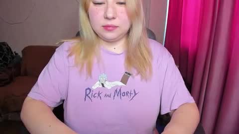 Mila shy sensual person  online show from November 2025 05:46:02 AM