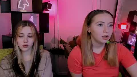 mila_glow online show from November 2025 12:49:01 PM