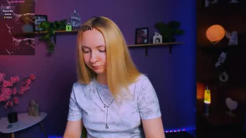 mila_glow online show from May 2026 07:08:01 PM