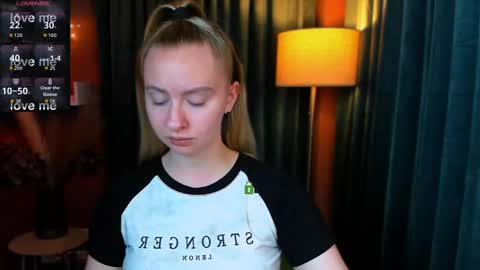 mila_glow online show from May 2026 06:46:01 PM