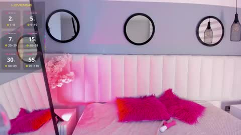 mila_hank online show from November 2025 12:14:02 AM