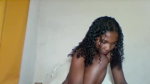 mila_lunah online show from April 2026 06:49:02 PM