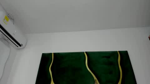 Snapshot of mila_petiteasm chatting on June 2026 12:37:01 PM mila_petiteasm online show from June 2026 12:37:01 PM