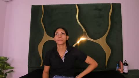 Snapshot of mila_petiteasm chatting on July 2026 12:29:01 PM mila_petiteasm online show from July 2026 12:29:01 PM