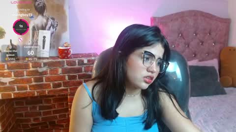 Snapshot of mila_quin chatting on April 2026 08:20:01 PM mila_quin online show from April 2026 08:20:01 PM