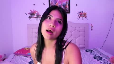 laura online show from November 2025 05:18:01 AM