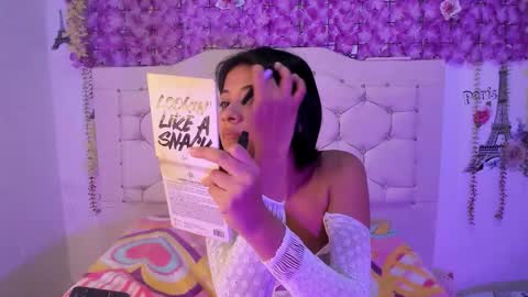 laura online show from March 2026 06:28:02 AM