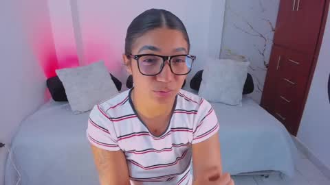 martina online show from April 2026 02:54:01 AM