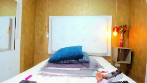 Snapshot of milaa_petite chatting on April 2026 08:14:02 PM online show from April 2026 08:14:02 PM