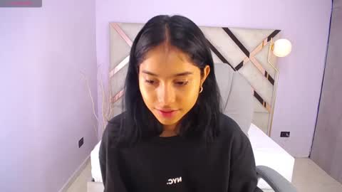 Snapshot of milaa_star chatting on February 2026 03:25:01 AM milaa_star online show from February 2026 03:25:01 AM