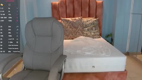 Snapshot of milaa_star chatting on February 2026 03:29:02 AM milaa_star online show from February 2026 03:29:02 AM