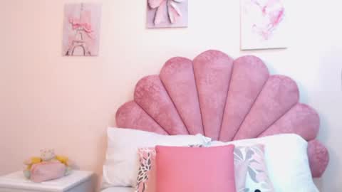 mila online show from June 2026 10:35:01 AM