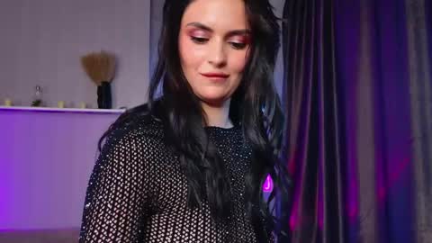 Mila online show from April 2026 08:17:01 PM