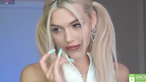 Mila and u can call me sweet bunny online show from May 2026 09:47:01 AM